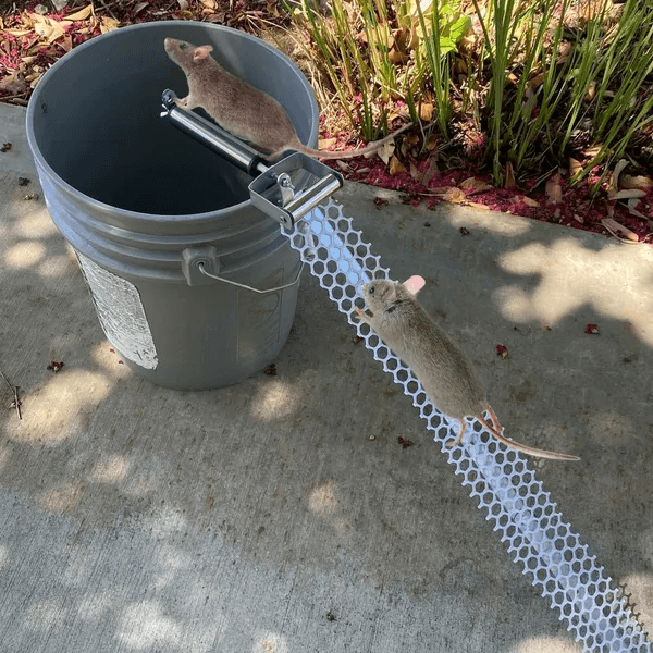 Reusable Mice Rat Mouse Killer Roll Trap Log Rolling